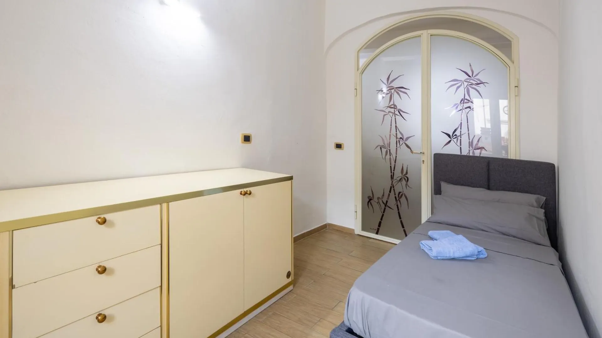 Apartment Home Borgognissanti Florence