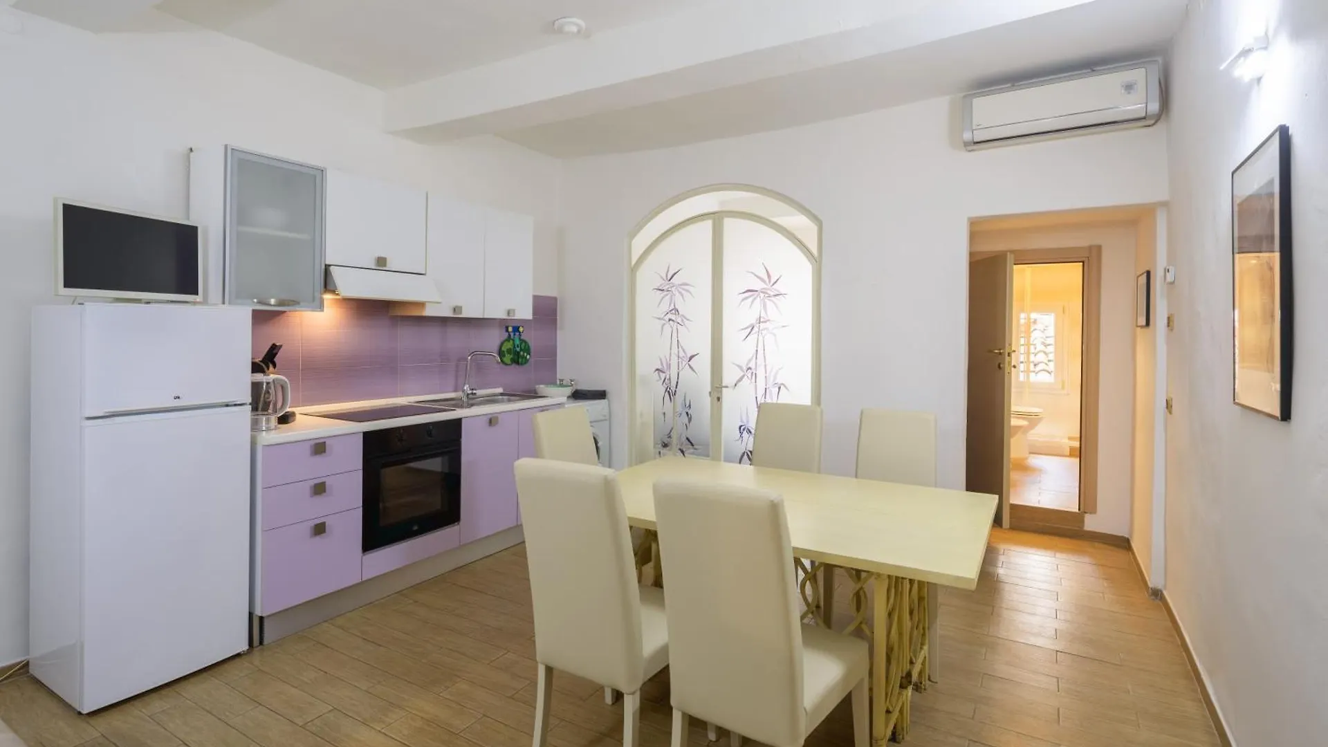 Home Borgognissanti Florence Apartment